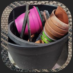 Garden Pots Bundle.  Ceramic Pots, Plastic Pots, Ceramic Dishes.  $25 Or Best Offer 