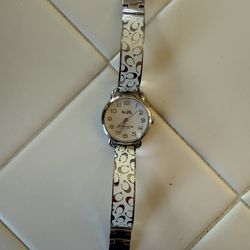 Women’s Coach Watch