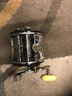 Vintage Penn Fishing Reel