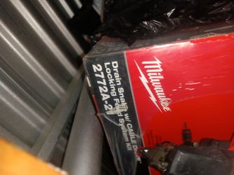 Milwaukee M18 Drain snak