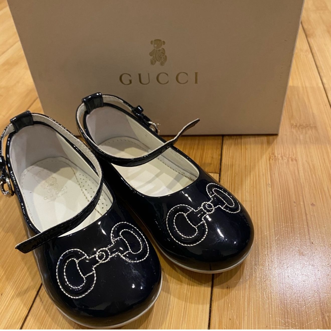 Toddler Girl Gucci flats Size 5