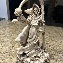 statue of Santa Muerte 