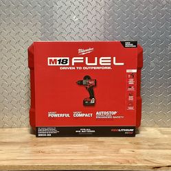 Milwaukee M18 FUEL Hammer Drill Kit 2904-22