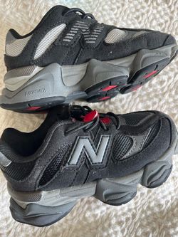 New Balance 9060 Bungee shoes