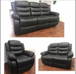 🌈🌈3 pcs living room set Reclainers for only $1350  We do delivery!!!