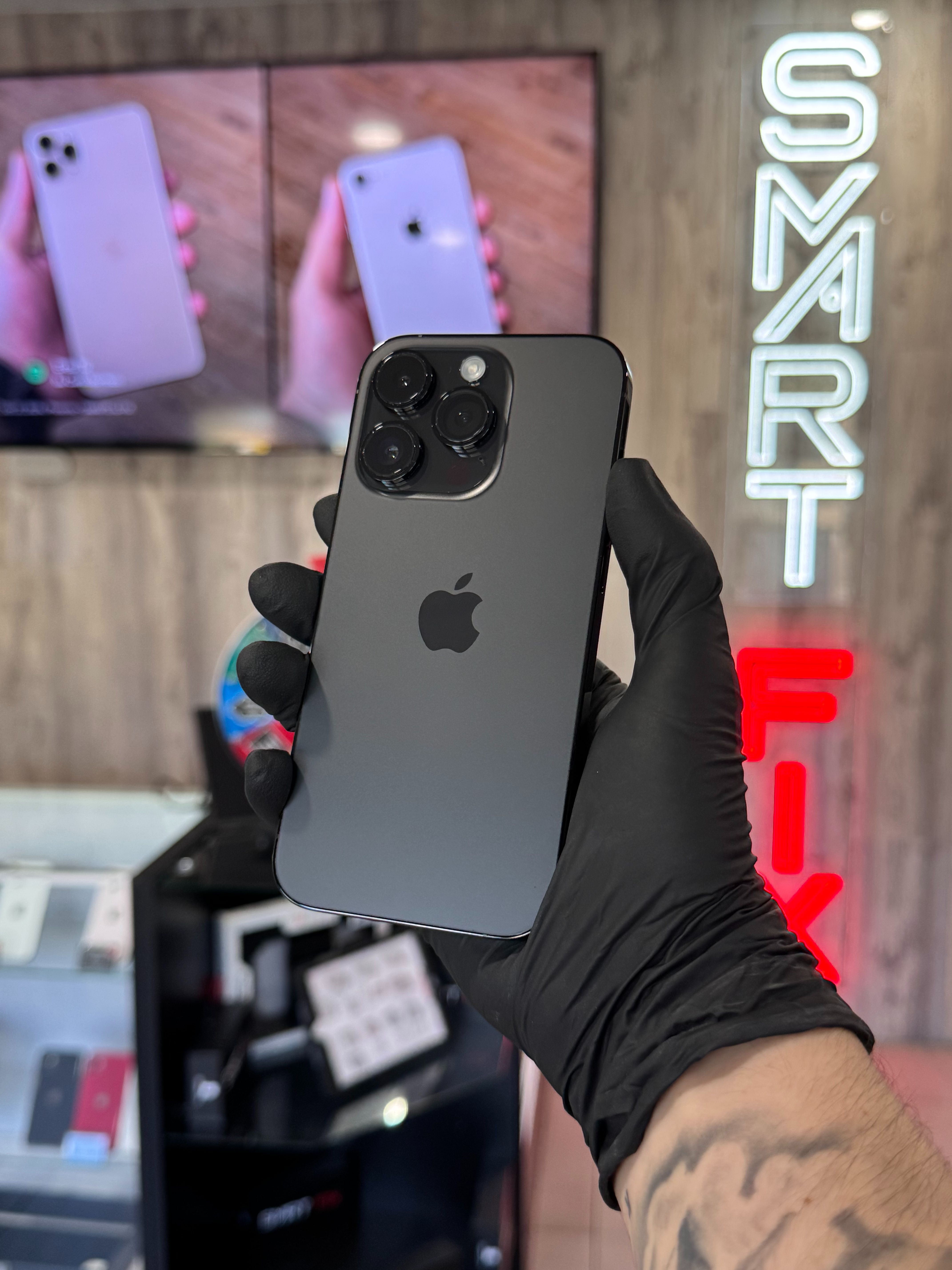 Apple iPhone 14 Pro 256 GB - Black Titanium (Unlocked) + Warranty