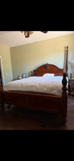 WOOD BED SET