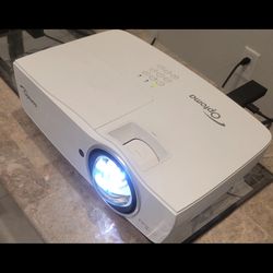 EH460ST OPTOMA  PROJECTOR