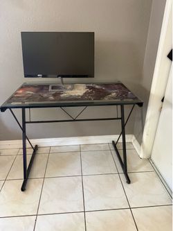 Selling Phillips monitor with desk 3ft length 2 1/2 width I no longer have any use for it.