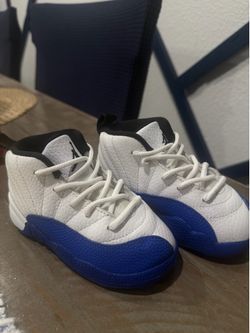 Toddler shoes size 8c