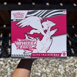 Pokemon White Flare Elite Trainer Box