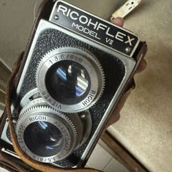 Ricohflex Model V11 Classic Style Camera Vintage 