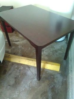 Curtain & table