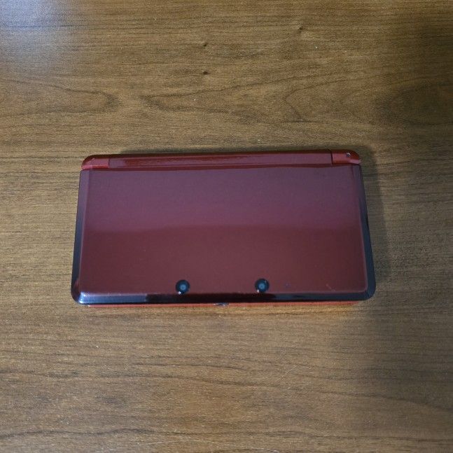 Nintendo 3DS Flame Red