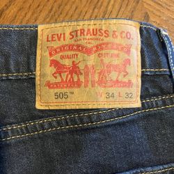 Pantalon Nuevo Levis  34x32