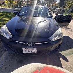 2013 Hyundai Genesis Coupe- Manual Transmission 