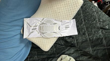 Pro Knee Sleeve With Pad