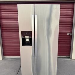 WHIRLPOOL REFRIGERATOR 