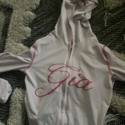 https://offerup.com/redirect/?o=SS5BTQ==.GIA jacket