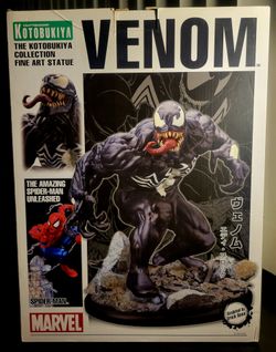 Kotobukiya venom statue
