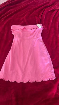 New Francesca’s pink dress