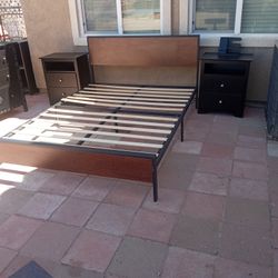 BEDROOM SET QUEEN SIZE CASH ONLY 