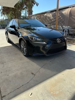 2017 Lexus IS 200t