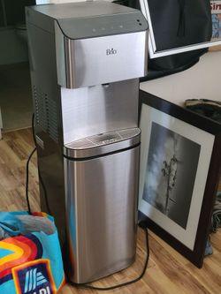 water dispenser Brio self cleaning , hot, cold or room temperature