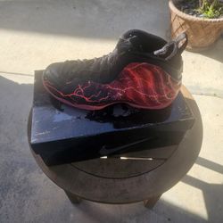 Nike Foamposite Stranger Things Size 15