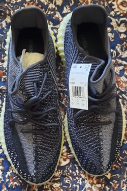 Brand new Yeezy 350 Carbon Size 13.5