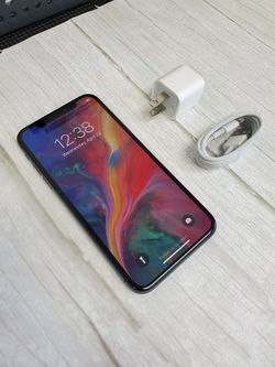 IPHONE X...64GB. UNLOCK FOR ANY SIM CARD