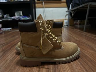 Timberland kids' premium 6-inch waterproof Size 13c