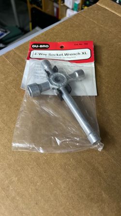 Socket Wrench 4-Way