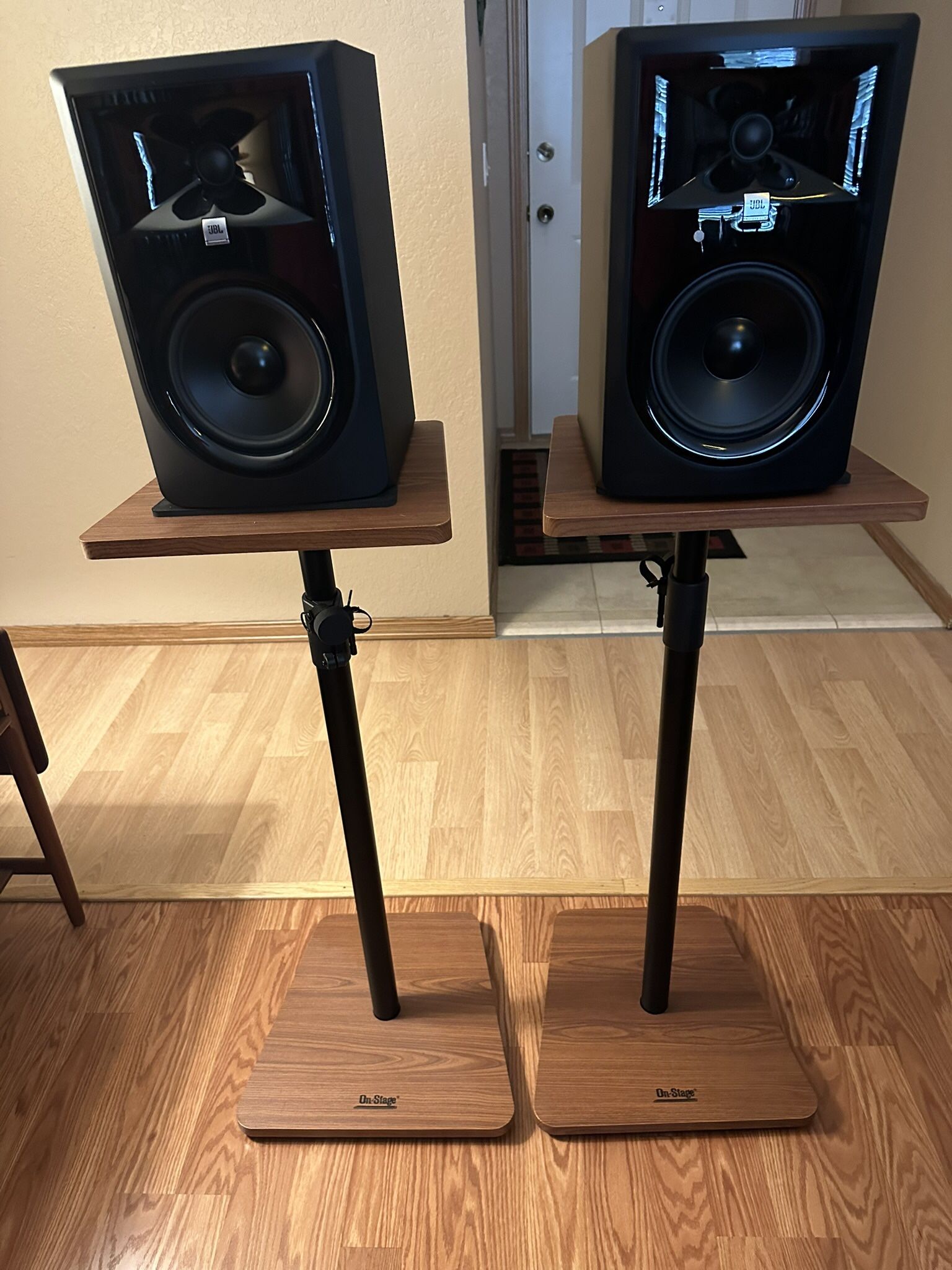 JBL 306 MKII 6.5 Inch Powered Studio Monitors W/ On Stage SMS 7500 Wood Studio Monitor Stands