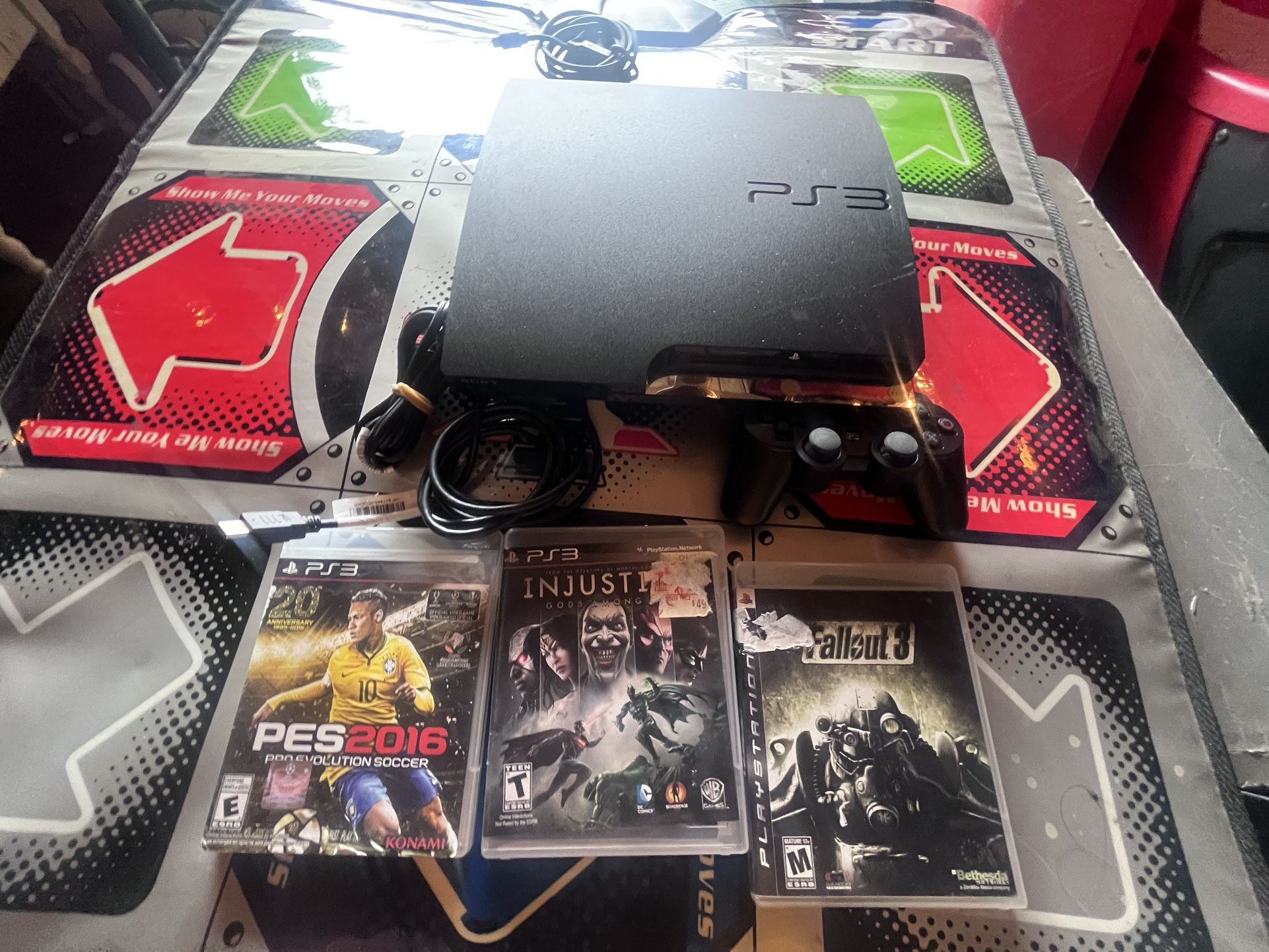 PS3 Slim 320 Gig W Control And Games