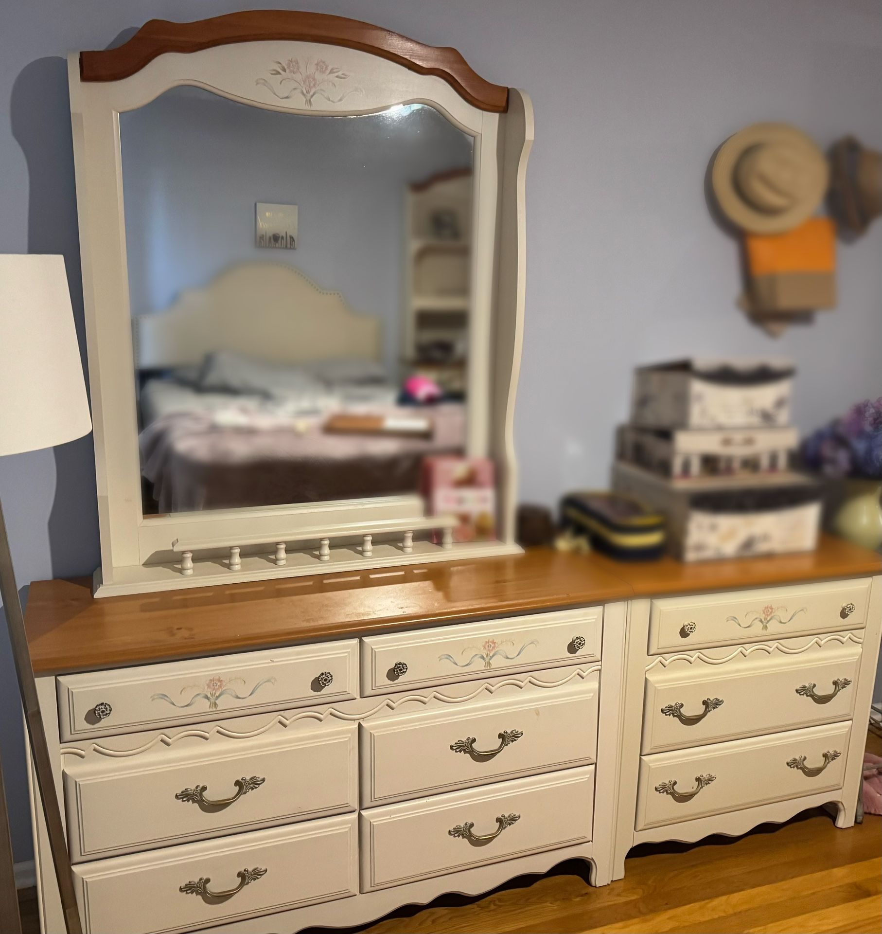 Charming Children’s Bedroom Set