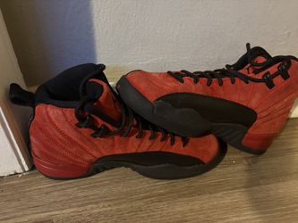 Air Jordan 12 Retro Reverse Flu Game sneakers