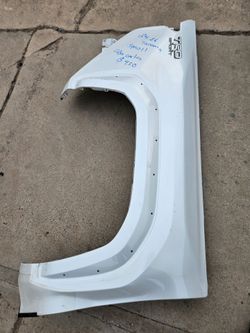 Toyota tacoma right bed side short oem