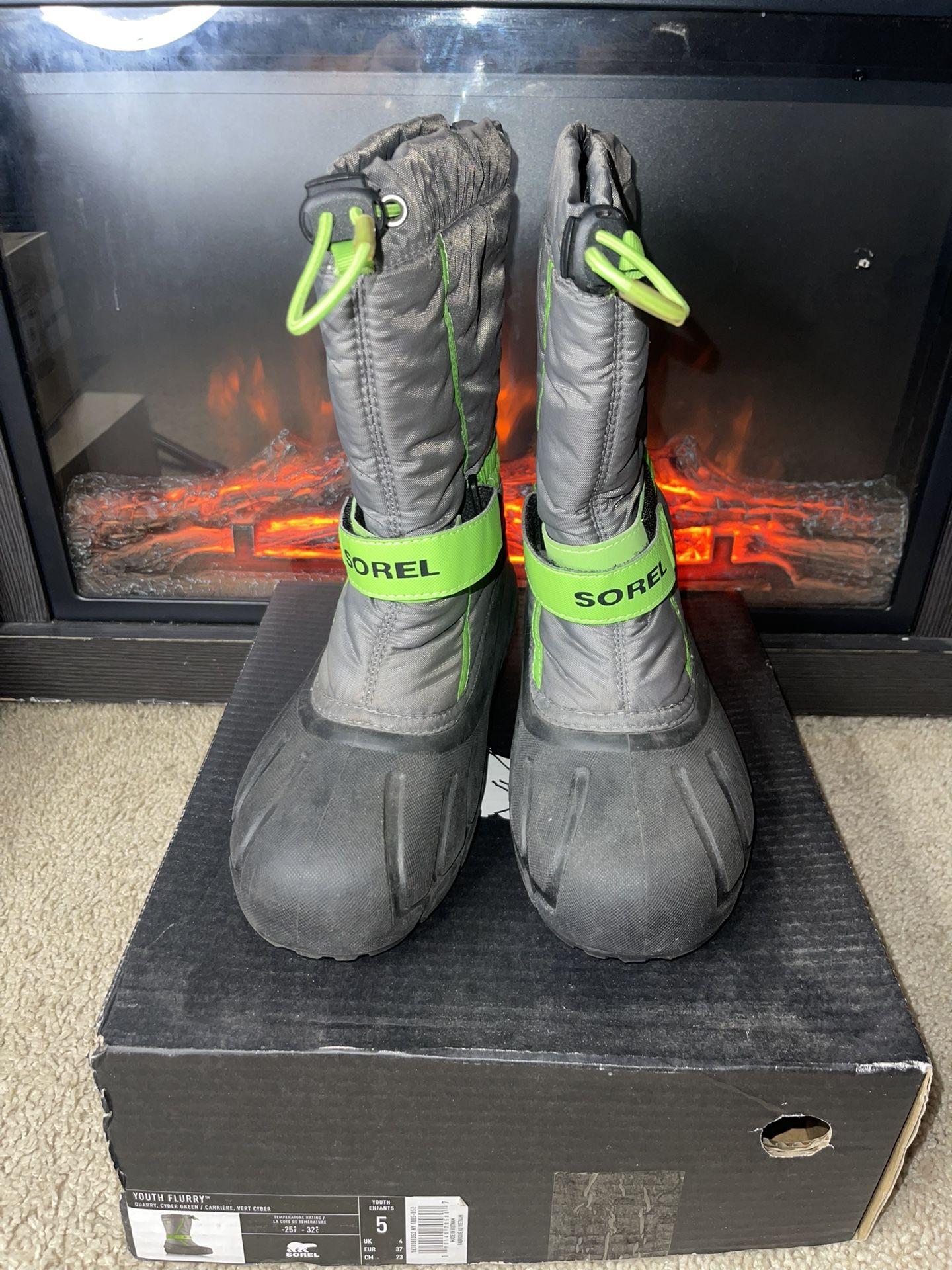 Sorel Winter Boots Youth Flurry Size 5