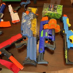 6 Nerf Guns 