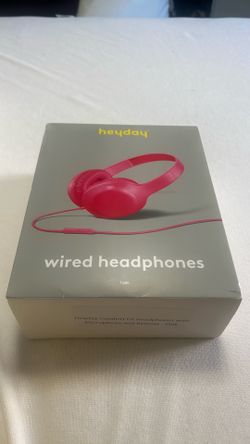 Wired headphones