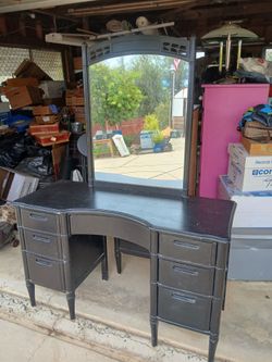 Dresser, Vanity w/ Mirror & Nightstand Set