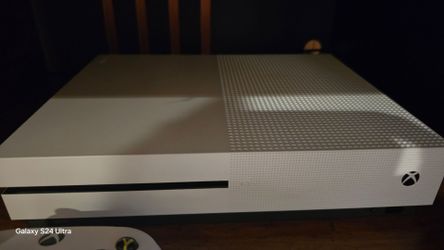 Xbox One S 500GB & 55" Samsung Curved Smart TV