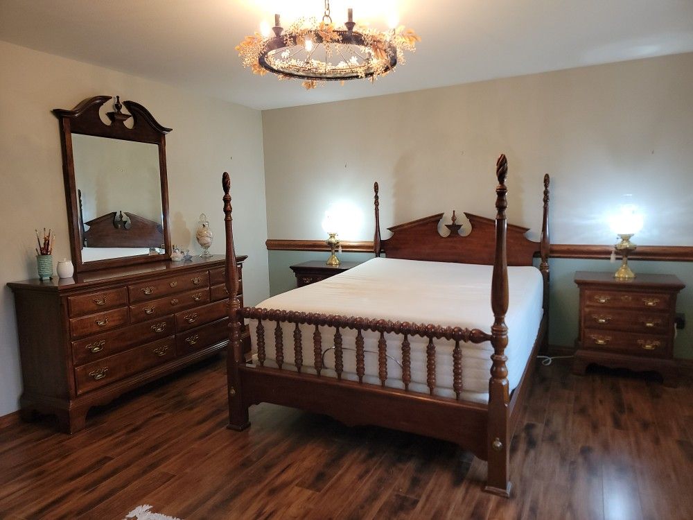 Complete Queen Bedroom Set, Bed,  Dresser With Mirror, Highboy, Adjustable Bed Two Nightstands