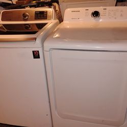 Samsung washer and gas dryer set