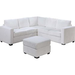 New Sectional Couch 92x92/ Includes Free Delivery 🚚 and Assembling!