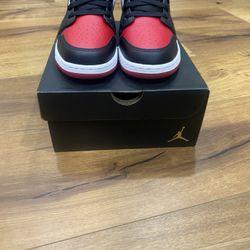 Jordan 1 Low Bred Toe