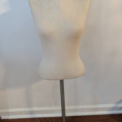 Dress Form Mannequin Torso Stand 43” Tall Sturdy For Resellers Boutique Display