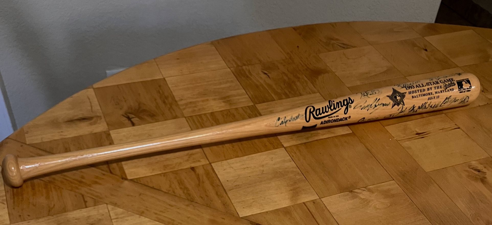 LIMITED EDITION. 1993 MLB All-Star Game Signed Bat. Multiple HOF’s….