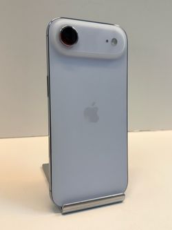 Apple iPhone 17 AIR 256gb. ( Unlocked Phone )